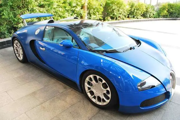 Bugatti Veyron Rental Car