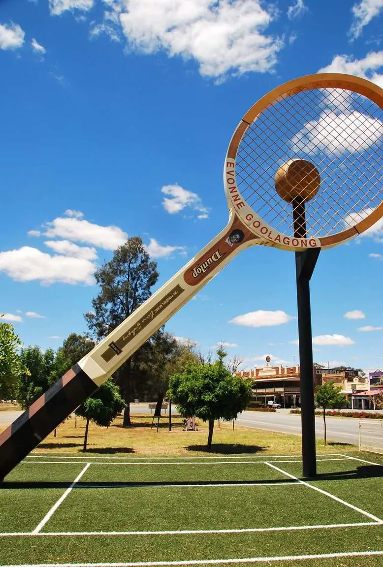 Big Things - Tennis Racquet