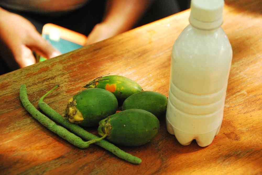 Betel Nut, Stem And Lime