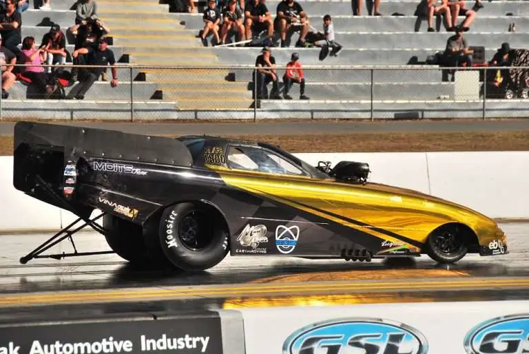 Drag Racing in Australia: Willowbank Winternationals | The Travel Tart Blog